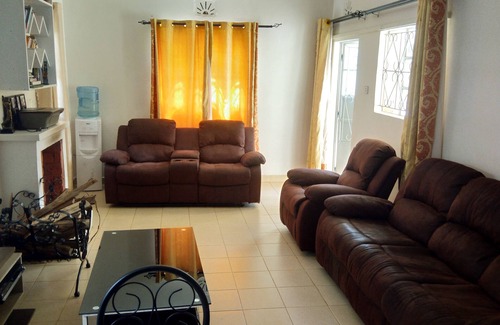 Eldoret House | Homely, 3 bedroom bungalow in Elgonview Eldoret.
