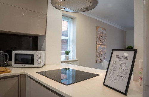 Wolverton Apartment | Homely 3 Bedroom House