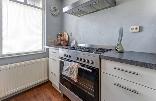 Leeuwarden Apartment | Homely Hideaway in Leeuwarden