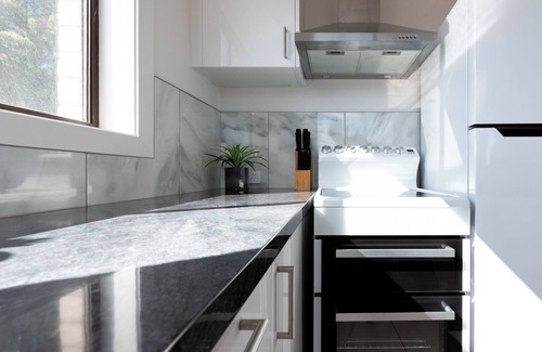 Riverside Apartment | Homely Hideaway with Parking & WiFi