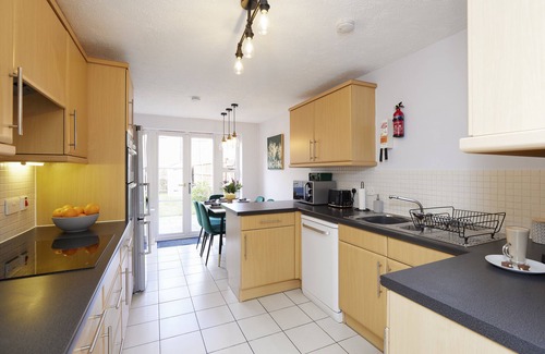Solihull House | Homely Space for Contractors, Families, ? Netflix,? Wifi, -nec,jlr