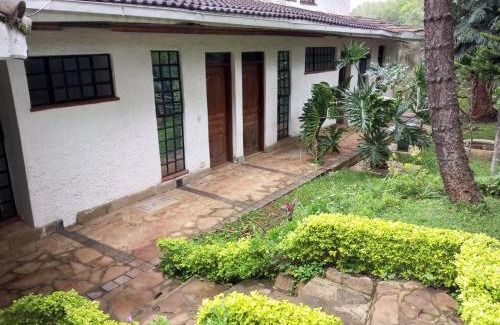 Runda House | Homely-stay Guesthouse