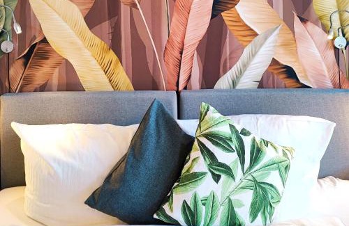 Sendlinger Feld Apartment | HOMELY STAY Studio 7 - Elegant Self-Check-In Studio for Urban Travelers - 15 min from Oktoberfest