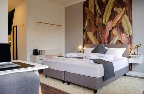 Sendlinger Feld Apartment | HOMELY STAY Studio 7 - Elegant Self-Check-In Studio for Urban Travelers - 15 min from Oktoberfest