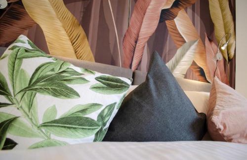 Sendlinger Feld Apartment | HOMELY STAY Studio 8 - Relaxed Self-Check-In room in Munich - 15 min from Oktoberfest