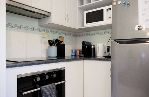 South Launceston Apartment | Homely Unit Near the City with Parking & Wifi