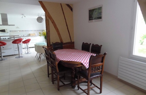 Berengeville-la-Campagne House | Homerez - House Bérengeville-la-campagne