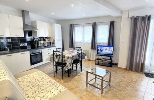 Prats-de-Mollo-la-Preste Apartment | Homerez - Apt in Prats-de-Mollo