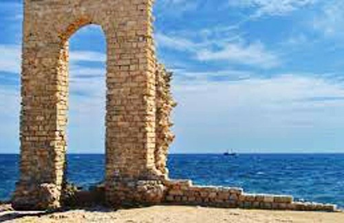 Hiboun Villa | Homerez - 150 m away from the beach! Villa for 8 ppl. with sea view at Mahdia