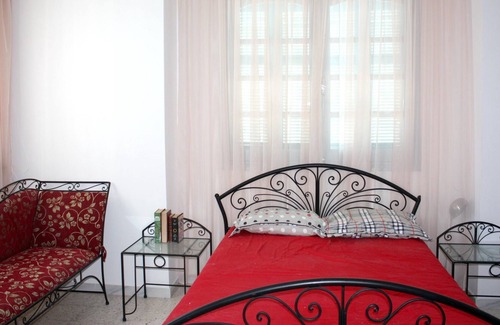 Hiboun Villa | Homerez - 150 m away from the beach! Villa for 8 ppl. with sea view at Mahdia