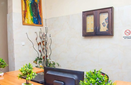 Kinshasa Apartment | Homerez - Amazing appartement for 6 ppl. with balcony at Kinshasa