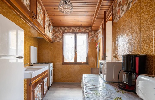 Albas House | Homerez - Amazing house for 6 ppl. with garden and terrace at Albas