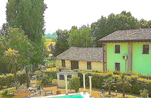 Gragnano Trebbiense Apartment | Homerez - Amazing studio for 3 ppl. with shared pool and balcony at Gragnano