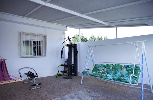 Linares Villa | Homerez - Amazing villa for 6 ppl. with swimming-pool and garden at Linares