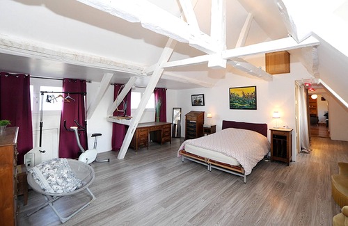 Vernou-sur-Brenne Apartment | Homerez - Apartment in Vernou-sur-Brenne