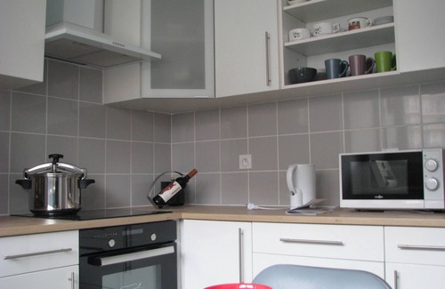 Old Town Apartment | Homerez - Apartment in Toulon, sea view