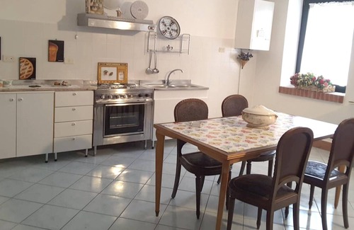 Marsico Nuovo Apartment | Homerez - Appartement 6 km away from the slopes for 6 ppl. at Marsico Nuovo