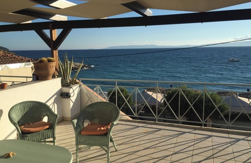 Akrogialion Apartment | Homerez - Apt. sea view in Akrogiali