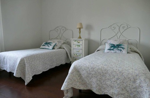 Villamayor Ski Chalet | Homerez - Chalet for 5 ppl. with swimming-pool and terrace at Villamayor