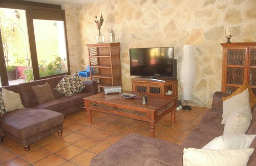 Alcazar de San Juan Ski Chalet | Homerez - Chalet in Cinco Casas