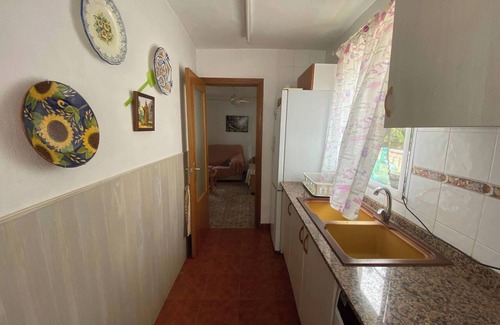 Turis Ski Chalet | Homerez - Charming Chalet in Valencia with Year-Round Pool