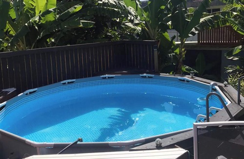 Trois-Rivieres House | Homerez - Charming bungalow Trois-Rivières + Pool