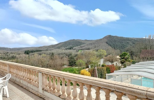 Saint-Gery House | Homerez - Charming house in Saint-Géry with shared pool