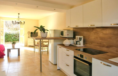 Barjols House | Homerez - Charming house in Barjols with private pool