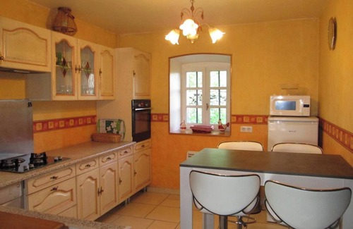 Cubelles House | Homerez - Charming House in Cubelles with Mountain View