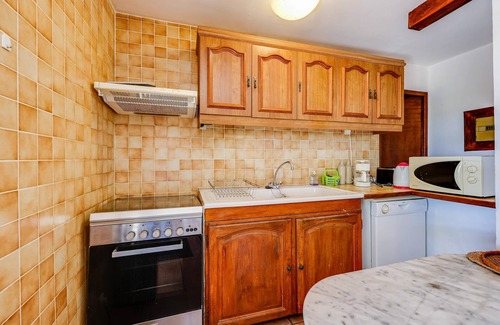 Saint-Pierre-des-Champs House | Homerez - Charming house near Lagrasse with shared pool