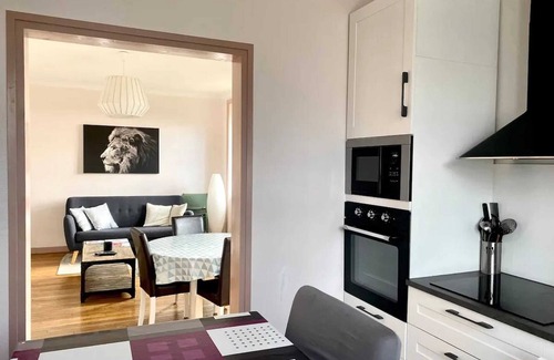 Quebriac House | Homerez - Charming House in Québriac with Enclosed Garden