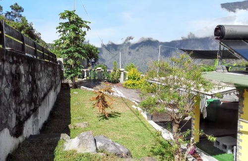 Cilaos House | Homerez - Charming house in Cilaos with mountain view