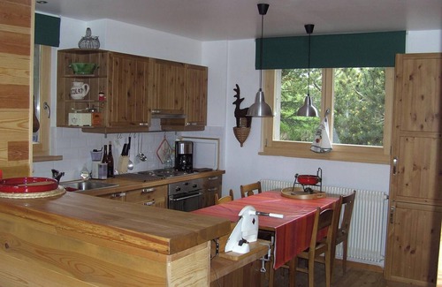 Anzere Ski Chalet | Homerez - Cosy Chalet in Anzère with Mountain View and Fireplace