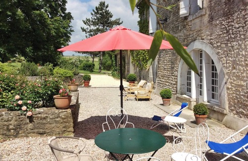 Julienne House | Homerez - Countryside Retreat in Julienne