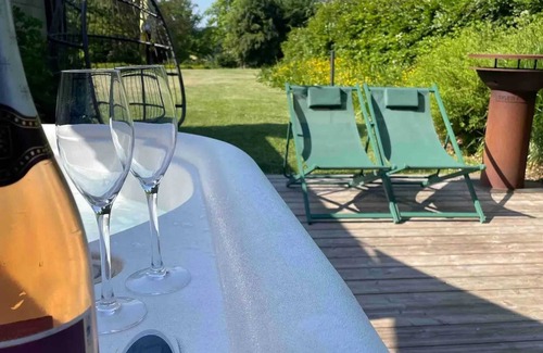 Gouvy House | Homerez - Cozy House with Jacuzzi in Gouvy