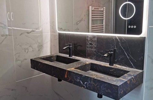Folleville Villa | Homerez - Elegant Villa in Folleville with Private Pool