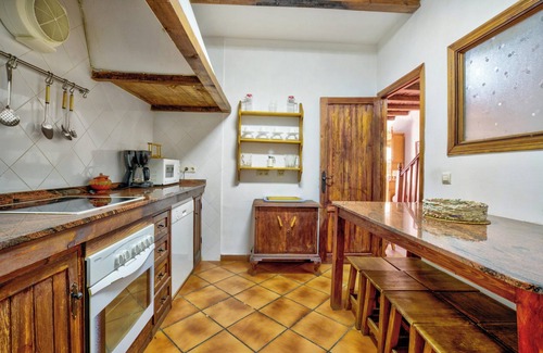 Puebla de Don Rodrigo House | Homerez - House in Puebla de Don Rodrigo