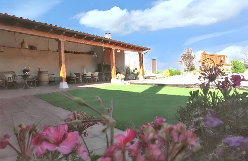 Peral de Arlanza House | Homerez - House in Peral de Arlanza