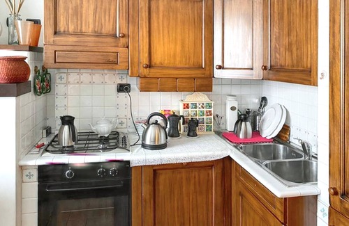 Amelia House | Homerez - House in Amelia, Lake View