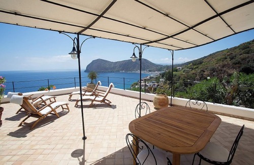 Canneto House | Homerez - House in Lipari, sea view