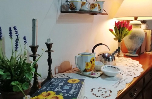 Tolentino House | Homerez - Nice house for 4 ppl. with garden at Tolentino