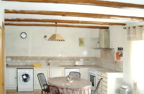 Monteux Apartment | Homerez - Spacious Apartment in Monteux with Shared Pool