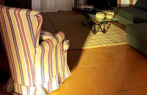 Huelma House | Homerez - Spacious house for 8 ppl. with terrace at Huelma