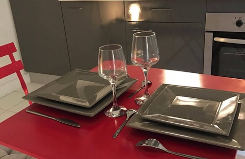 Cap Champagne Apartment | Homerez - Studio Boucan Canot, garden