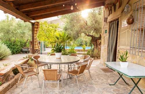 La Guardia de Jaen Villa | Homerez - Villa for 9 ppl. with swimming-pool and garden at La Guardia de Jaen