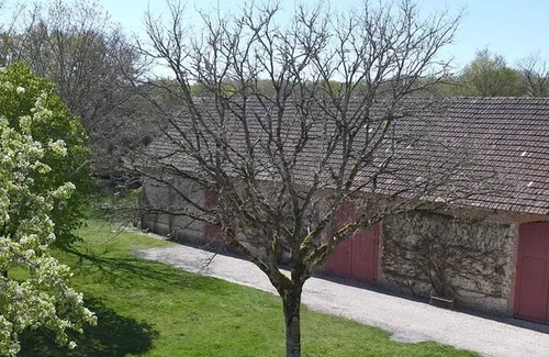 Brinon-sur-Sauldre Villa | Homerez - Villa in Brinon-sur-Sauldre