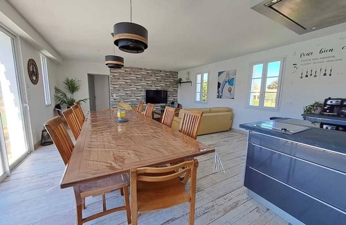 Ile d'Yeu Villa | Homerez - Villa in L'Île-d'Yeu.