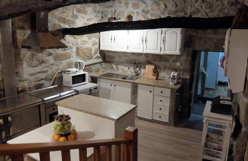 Lousada Villa | Homerez - Villa in Lousada with Pool