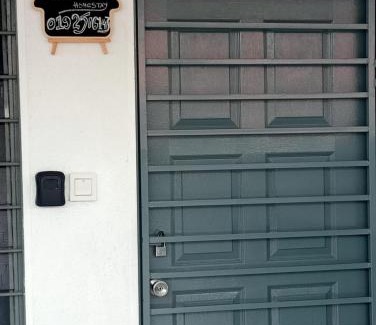 Sungai Jarom House | Homestay Atok Mus'lim Only