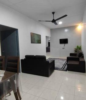 Sungai Jarom House | Homestay Atok Mus'lim Only